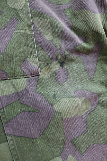 Vintage 1960s Finnish M62 camo trousers - windproof paratrooper pants - 37” x 33”