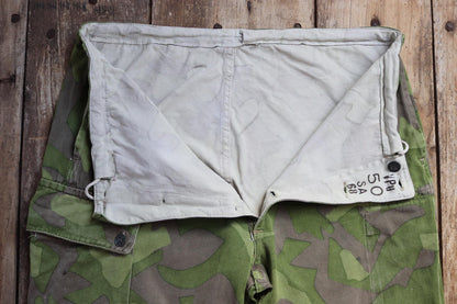 Vintage 1960s Finnish M62 camo trousers - windproof paratrooper pants - 37” x 33”