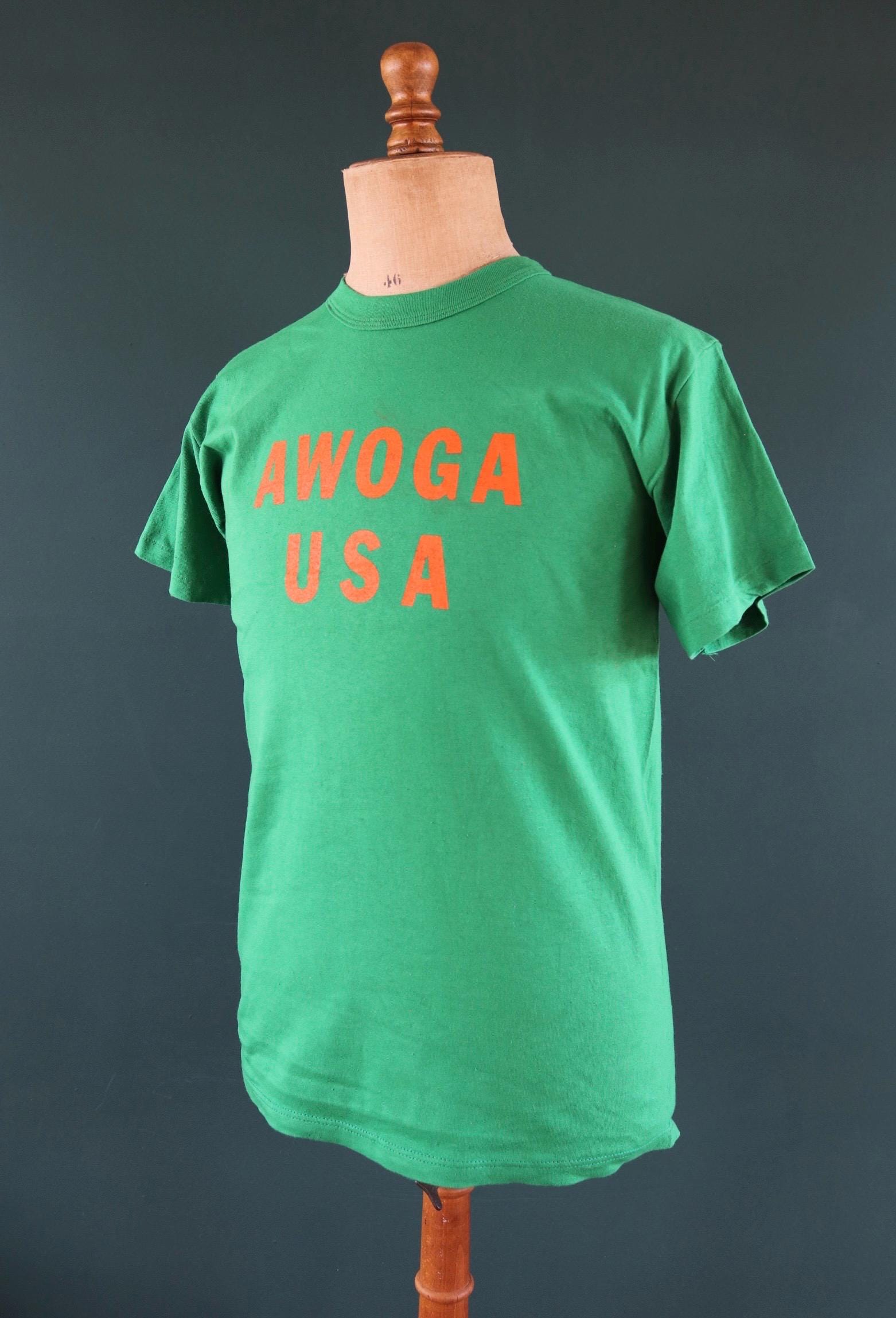 Vintage 1990s t shirt - single stitch - Awoga USA print - 40” chest