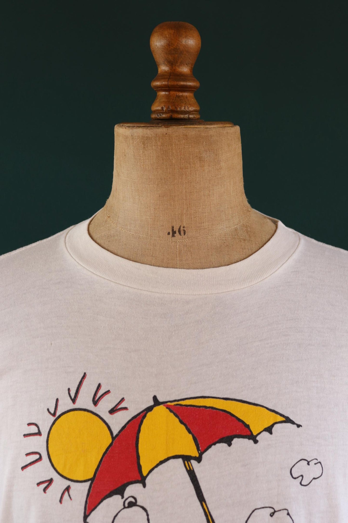 Vintage 1980s Snoopy t shirt - Peanuts print tee - dads need rest - 46” chest