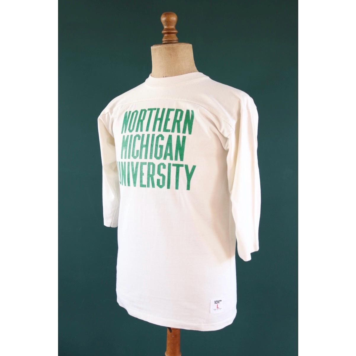 Vintage 1980s American University football shirt - Michigan tee - varsity sportswear - 40” chest