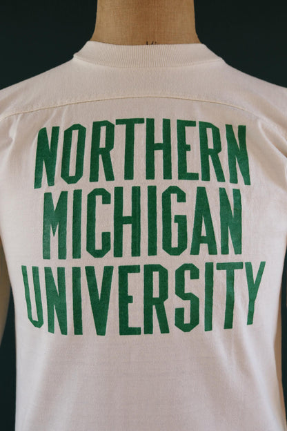 Vintage 1980s American University football shirt - Michigan tee - varsity sportswear - 40” chest