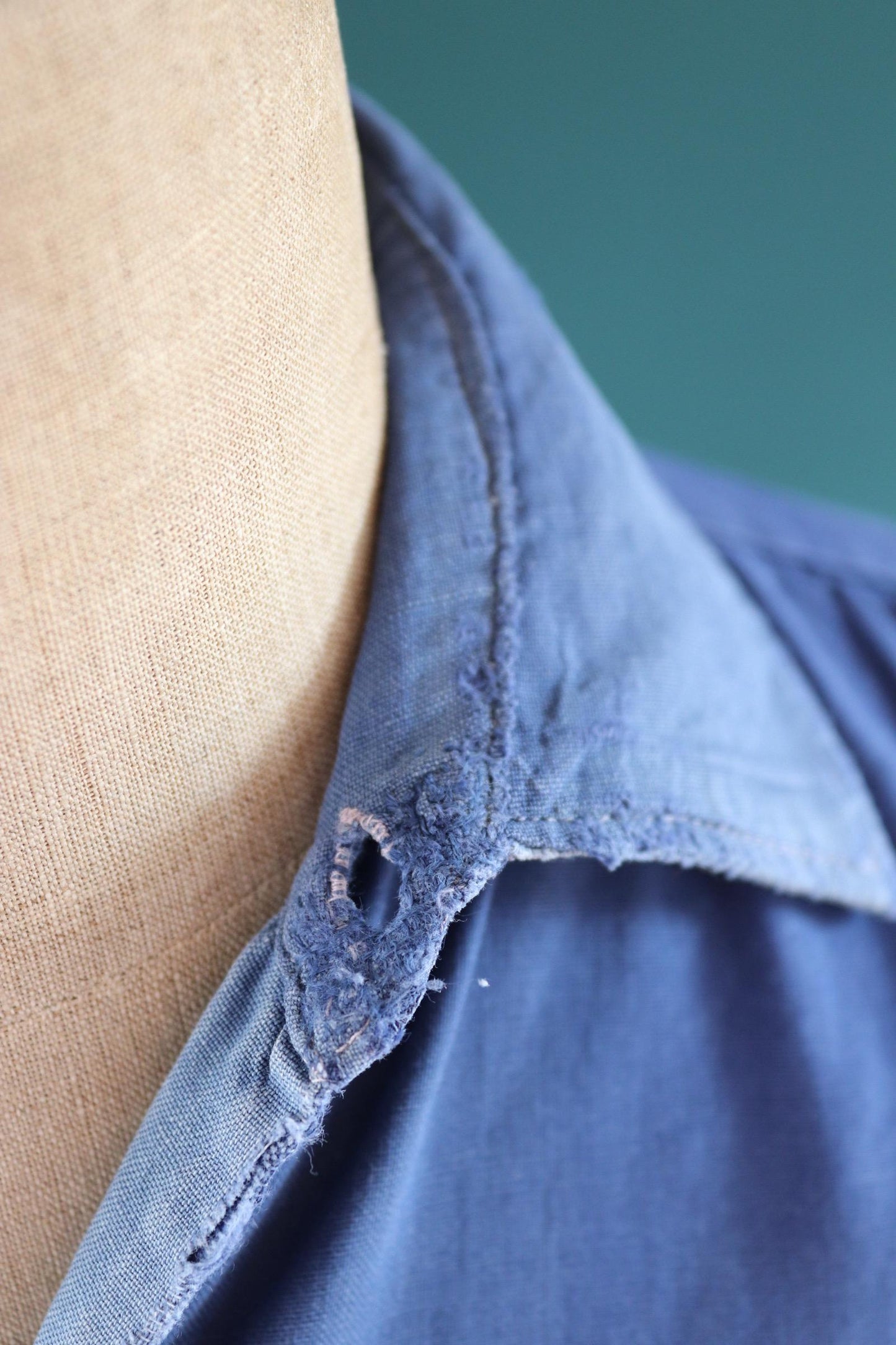 Vintage 1940s French workwear shirt - faded blue cotton - darned and repaired - 44” chest