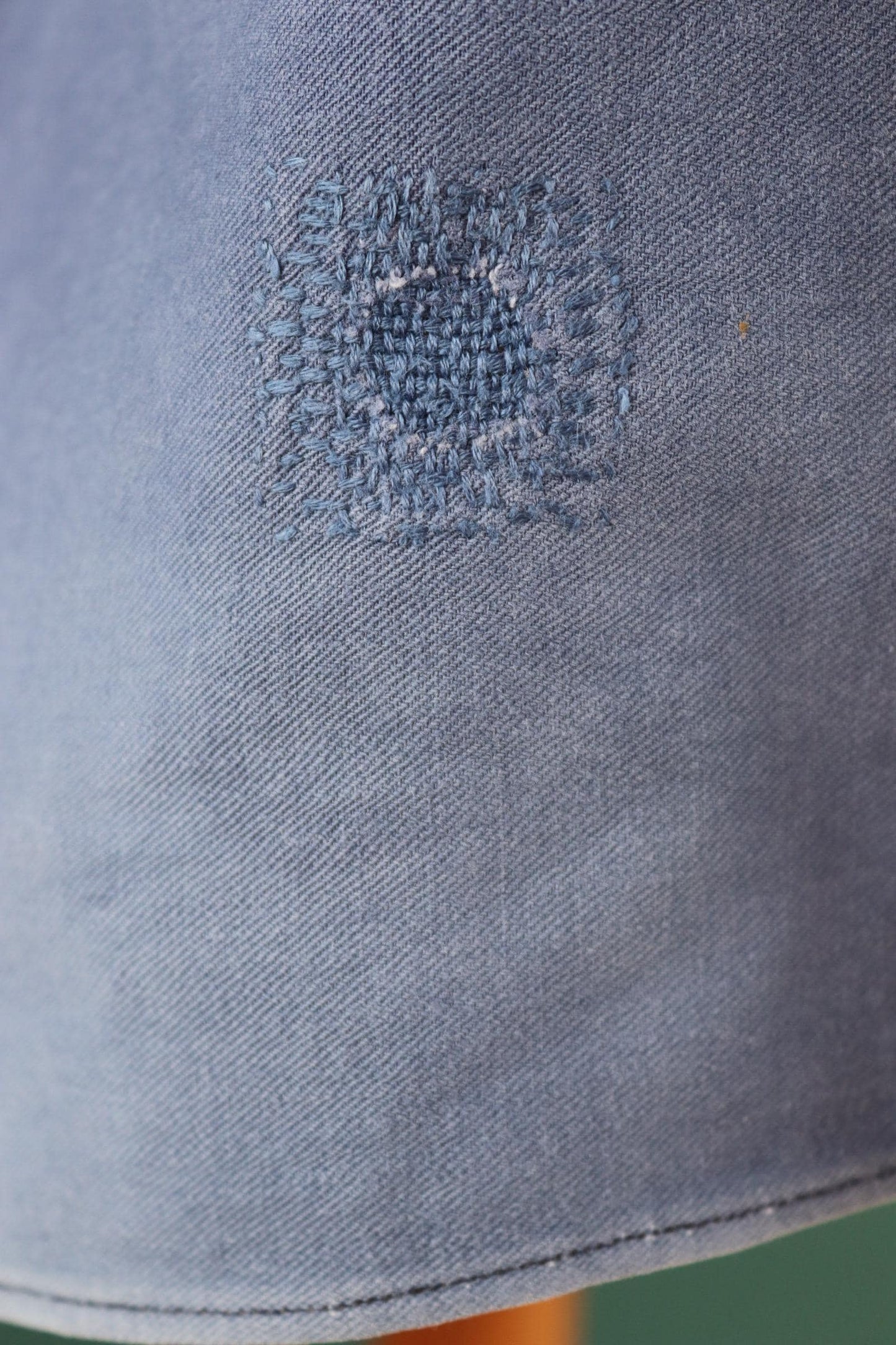 Vintage 1940s French workwear shirt - faded blue cotton - 43” chest