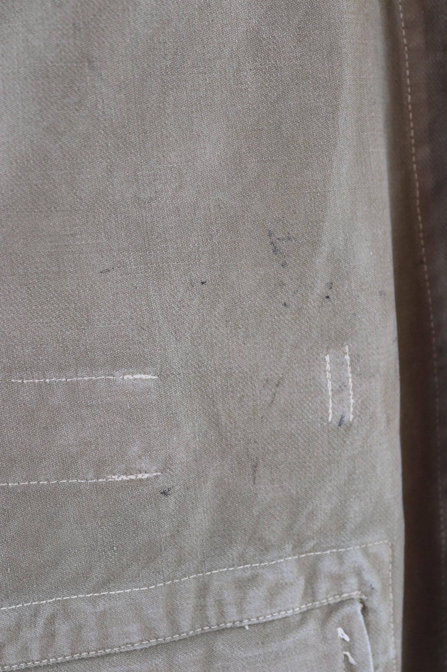 Vintage French M47 army jacket - herringbone twill - 1950s military - 47” chest
