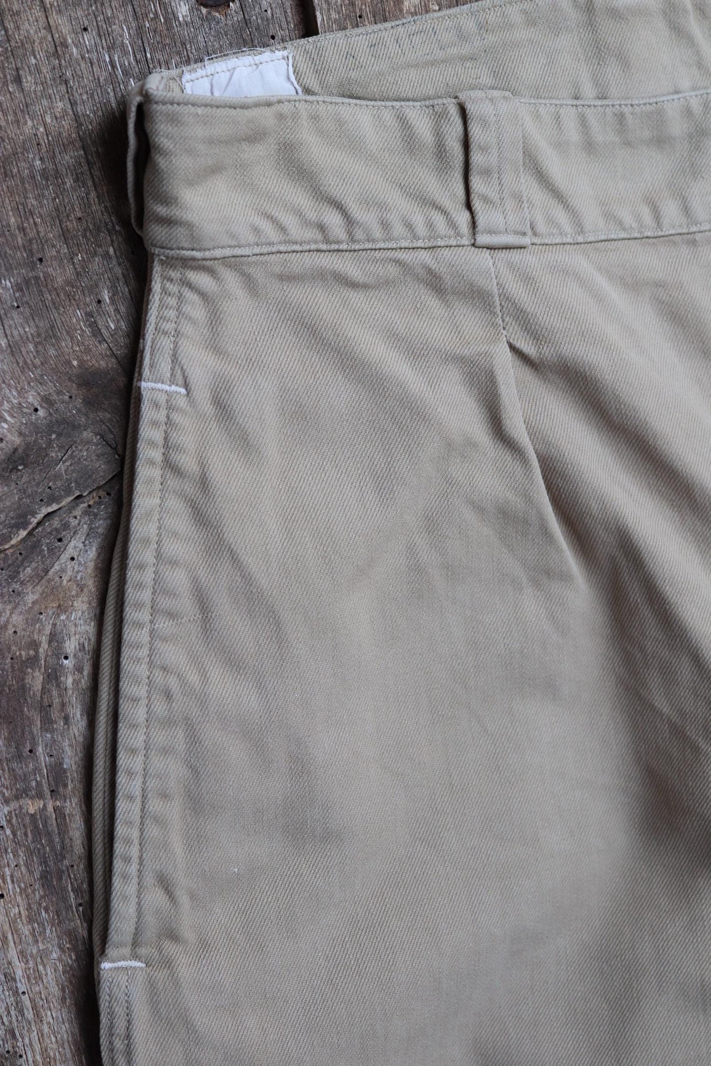 Vintage 1950s French army chinos - military trousers - pleated pants - 30" x 29"