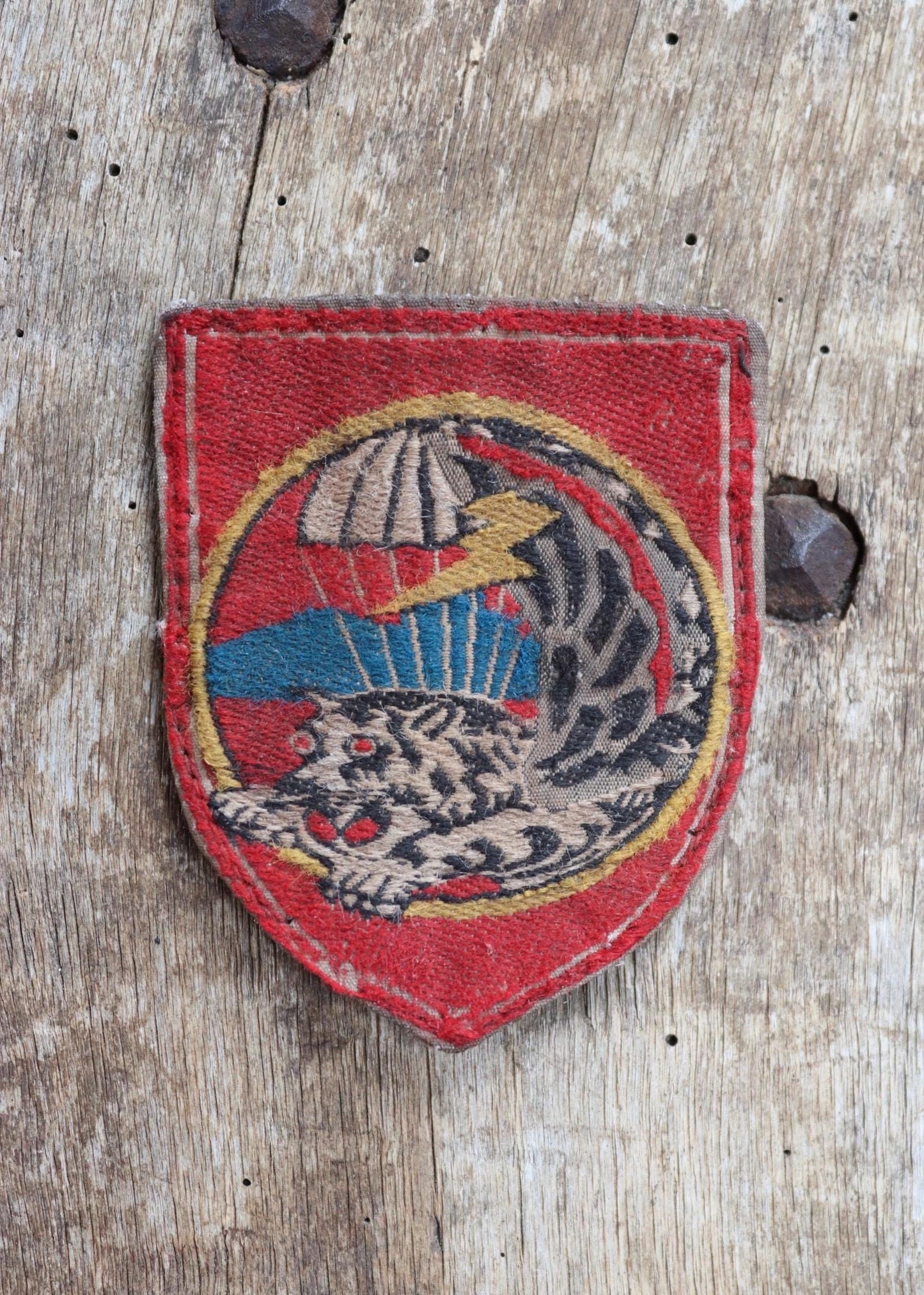 Vintage repro 1970s Vietnam MACV SOG patch - crouching tiger - Special Commando Unit