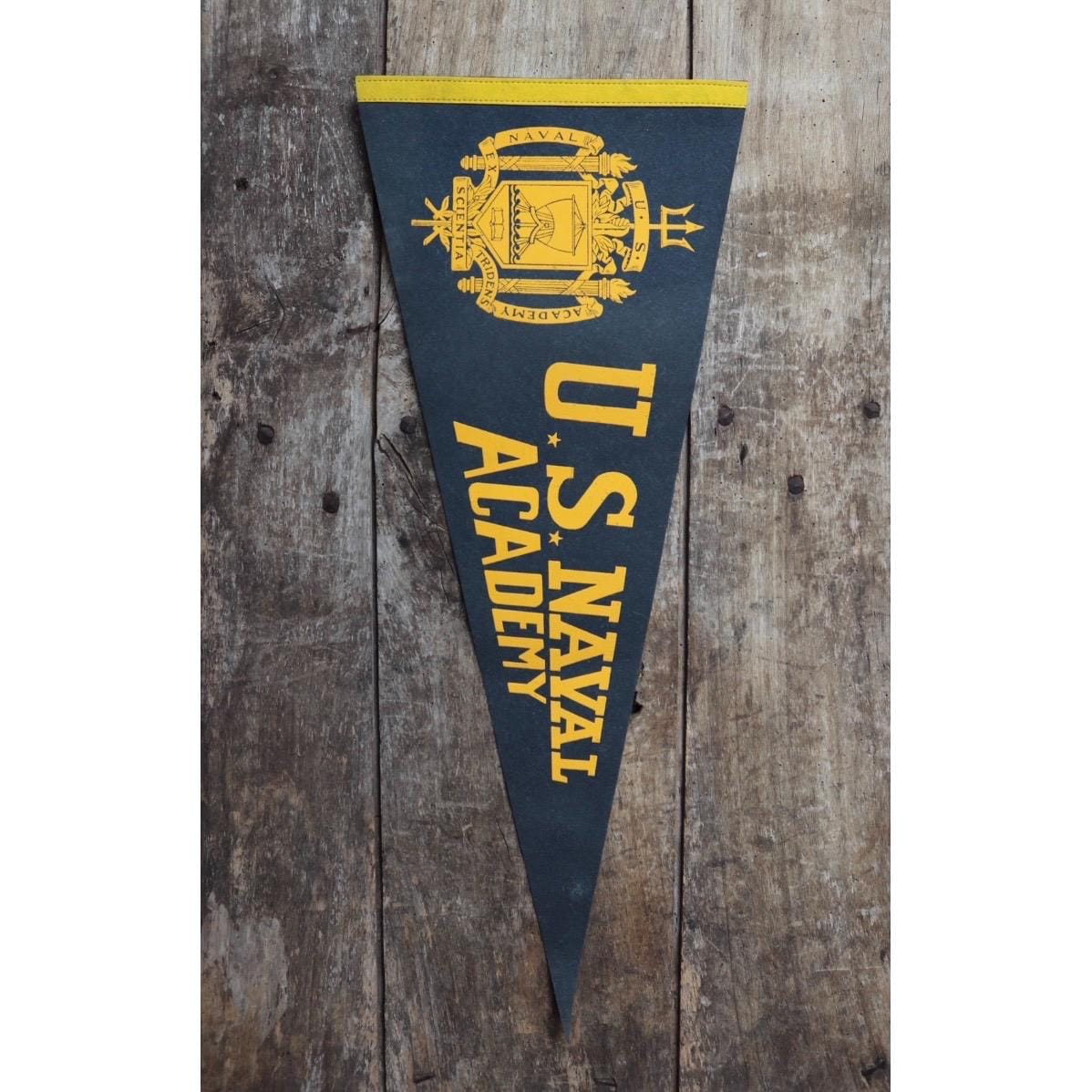 Vintage 1980s US Navy pennant - USN flag - home decor - tourist souvenir - screen print