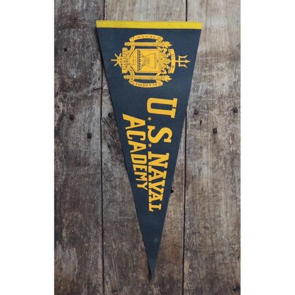 Vintage 1980s US Navy pennant - USN flag - home decor - tourist souvenir - screen print