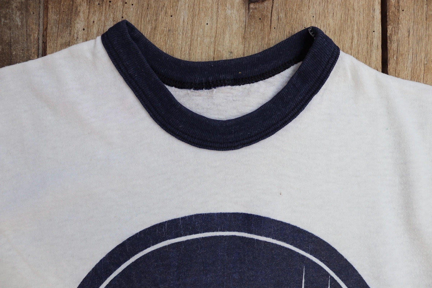Vintage 1980s kids spacecraft t shirt - single stitch - Columbia space mission print - 30” chest