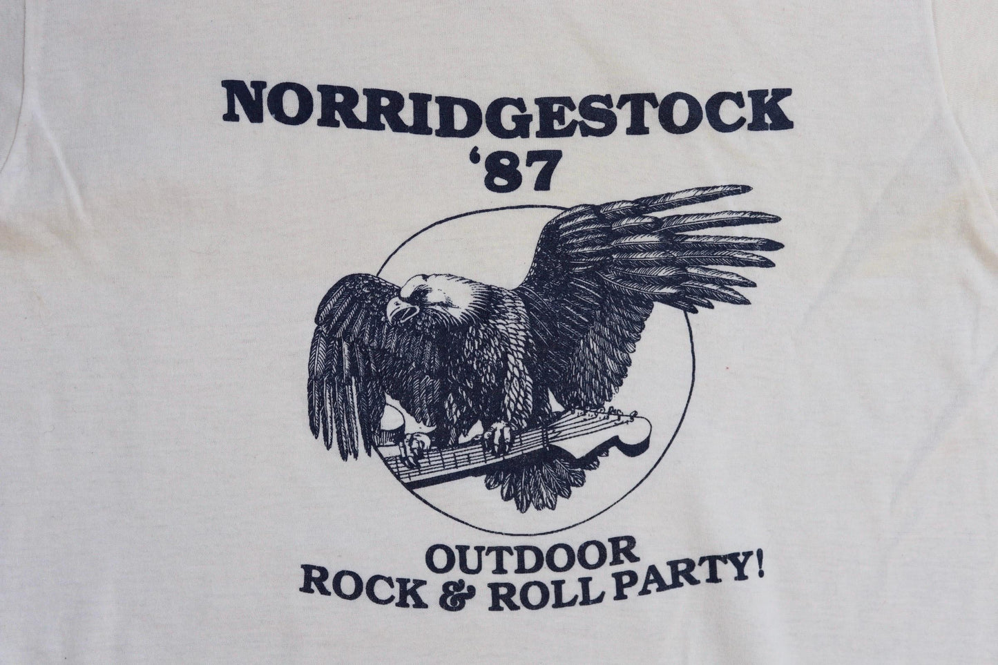 Vintage 1980s t shirt - single stitch - rock n roll print - 36” chest