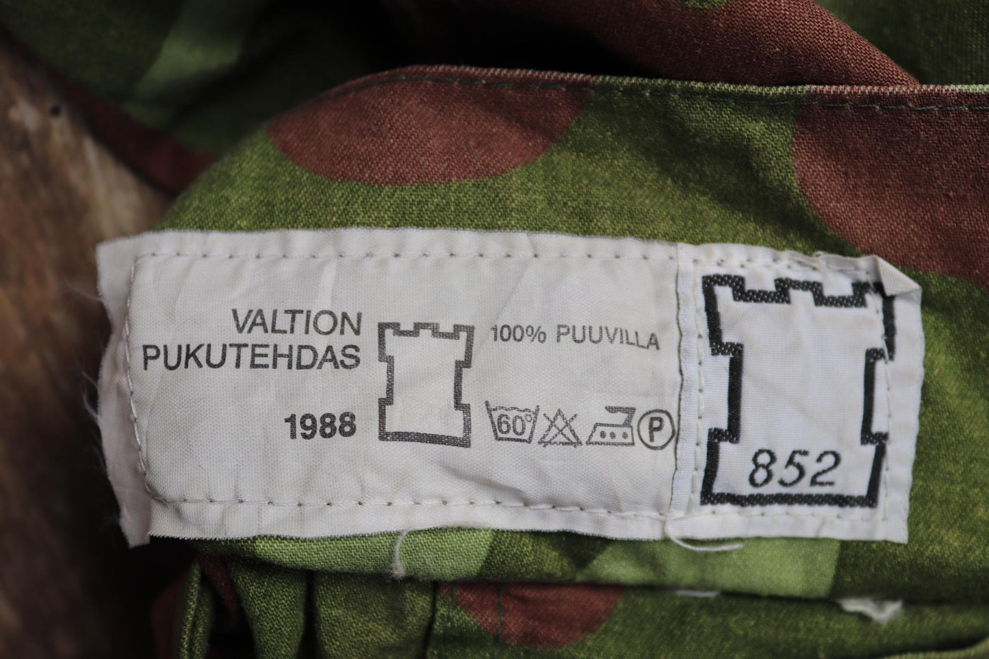 Vintage 1980s Finnish M62 camo trousers - windproof paratrooper pants - 39” x 29”