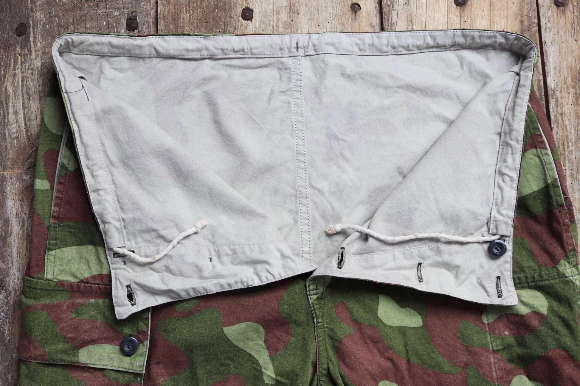 Vintage 1980s Finnish M62 camo trousers - windproof paratrooper pants - 39” x 29”