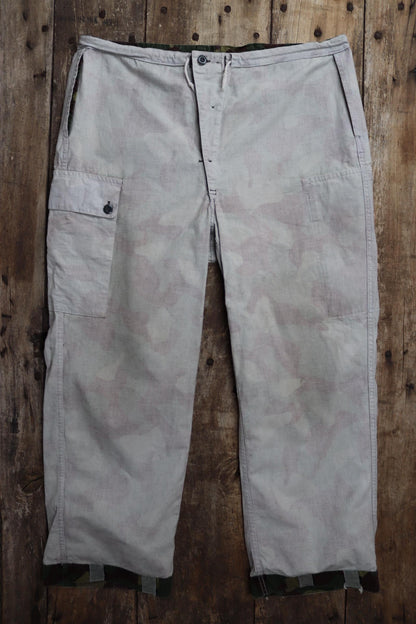 Vintage 1980s Finnish M62 camo trousers - windproof paratrooper pants - 41” x 29”