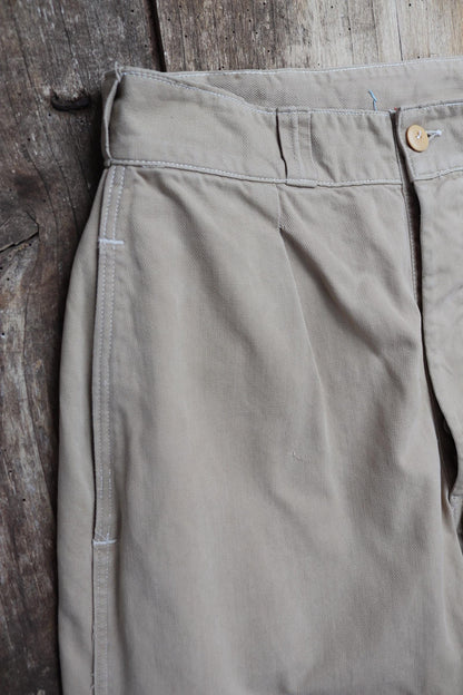 Vintage 1950s French army chinos - M52 military trousers - pleated pants - 29" x 29"