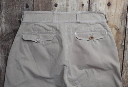 Vintage 1950s French army chinos - M52 military trousers - pleated pants - 29" x 29"