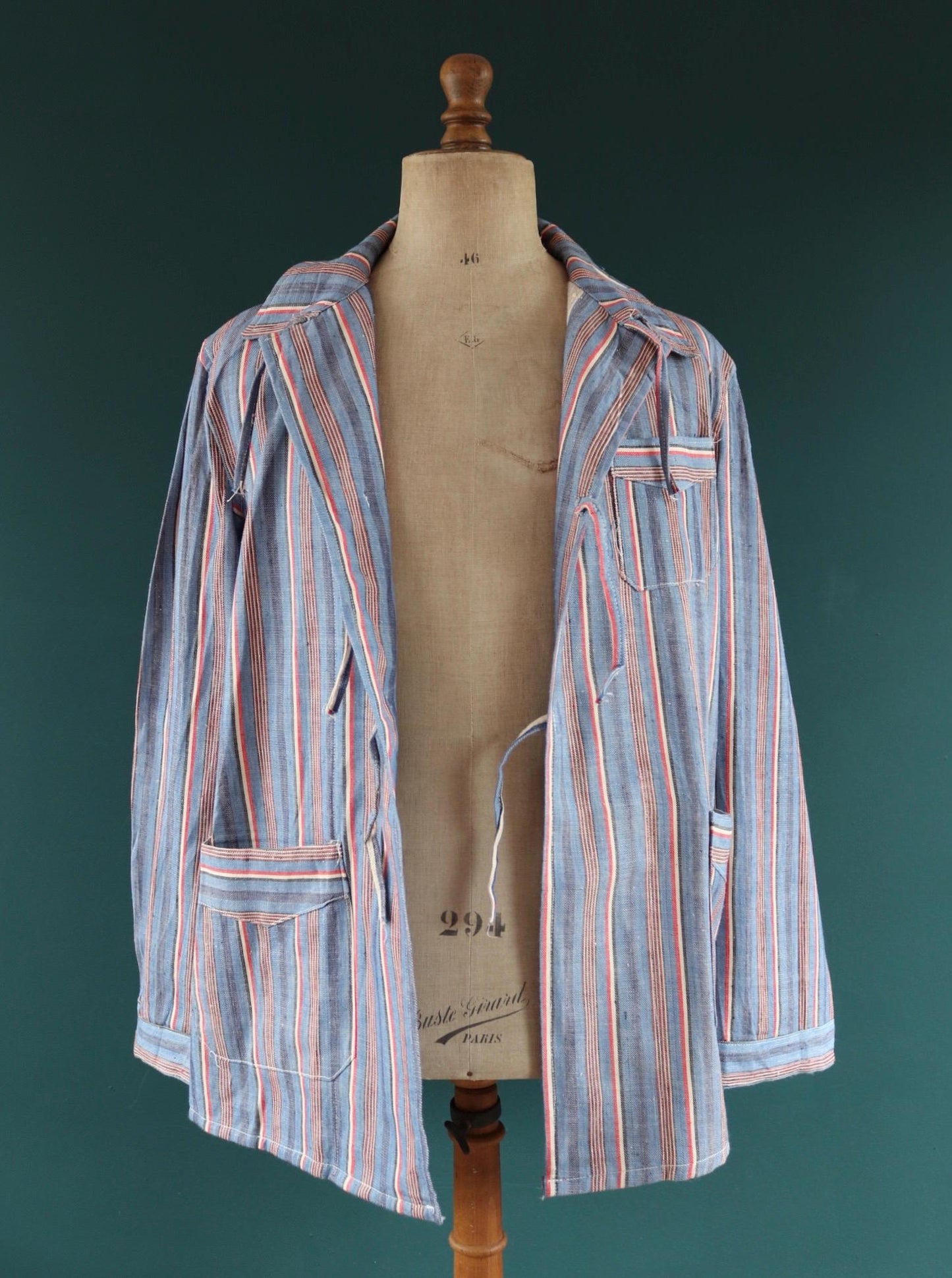 Vintage 1950s deadstock pyjama shirt - striped cotton Bulgarian jacket - 45” chest
