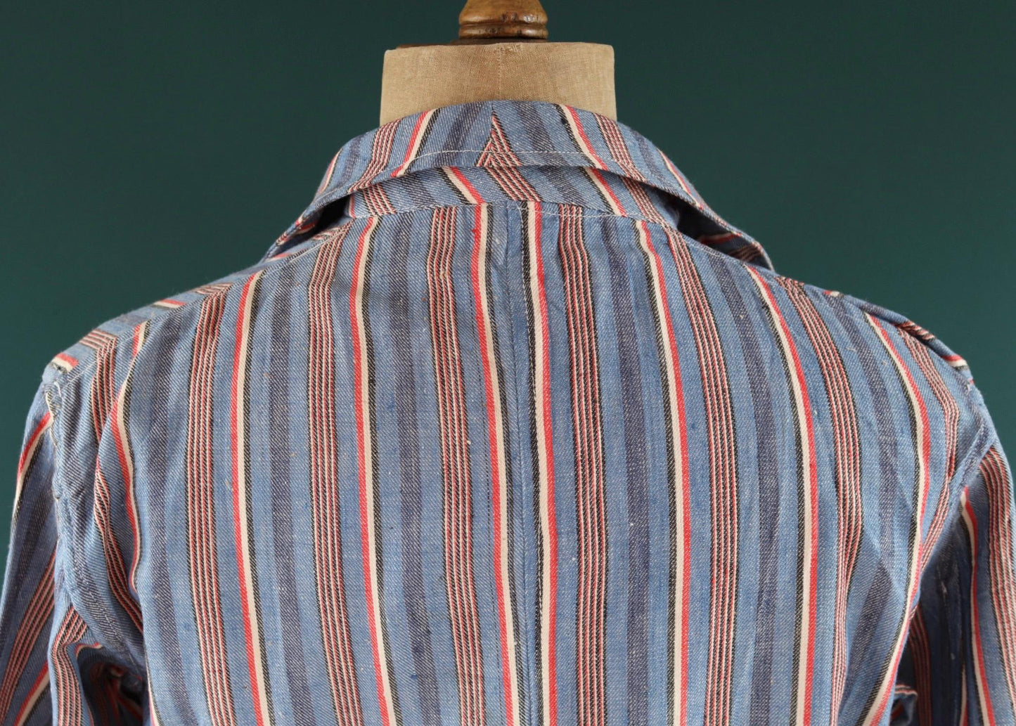 Vintage 1950s deadstock pyjama shirt - striped cotton Bulgarian jacket - 45” chest