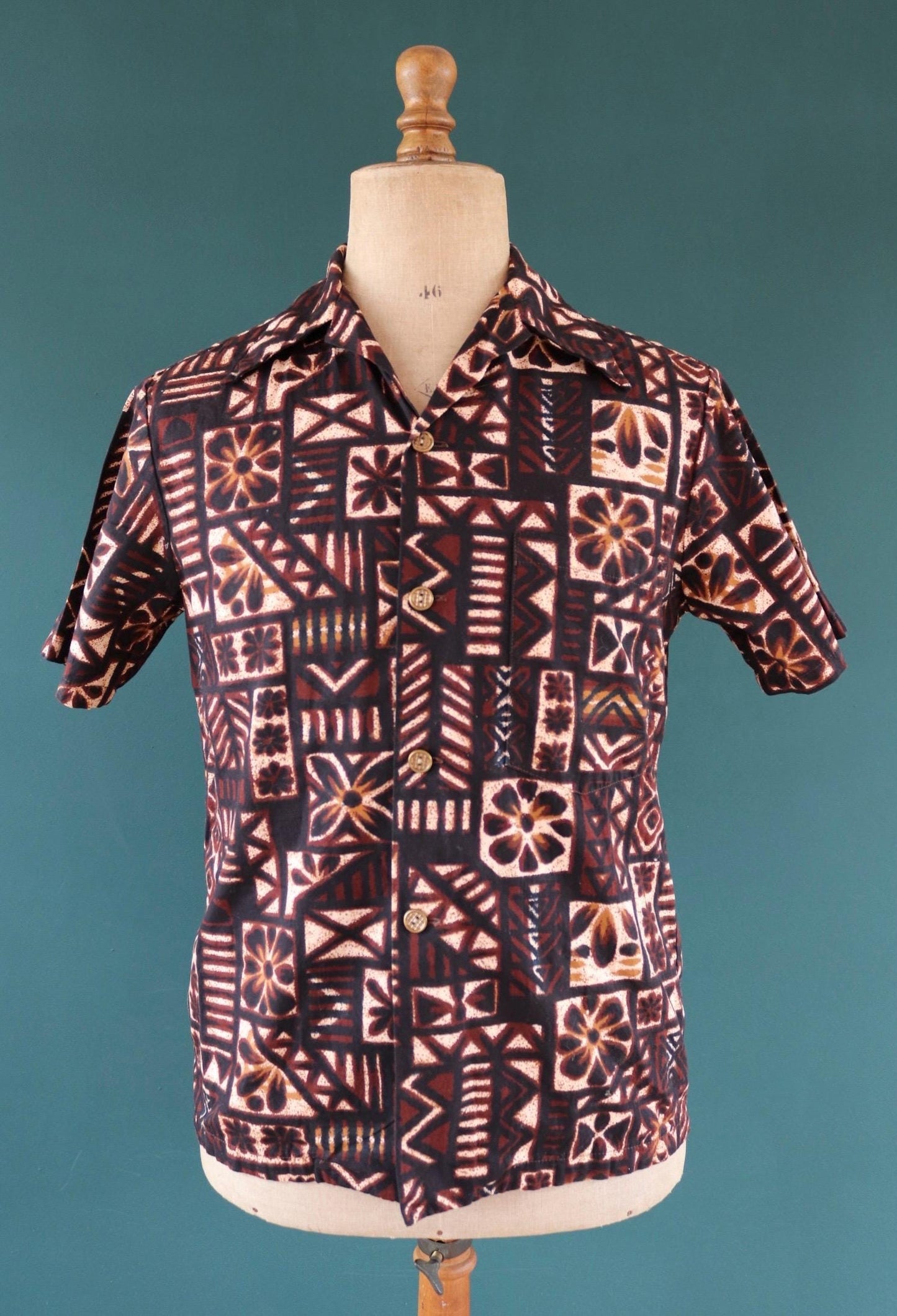 Vintage 1960s cotton Hawaiian shirt - tiki summer top - brown pattern - 42” chest