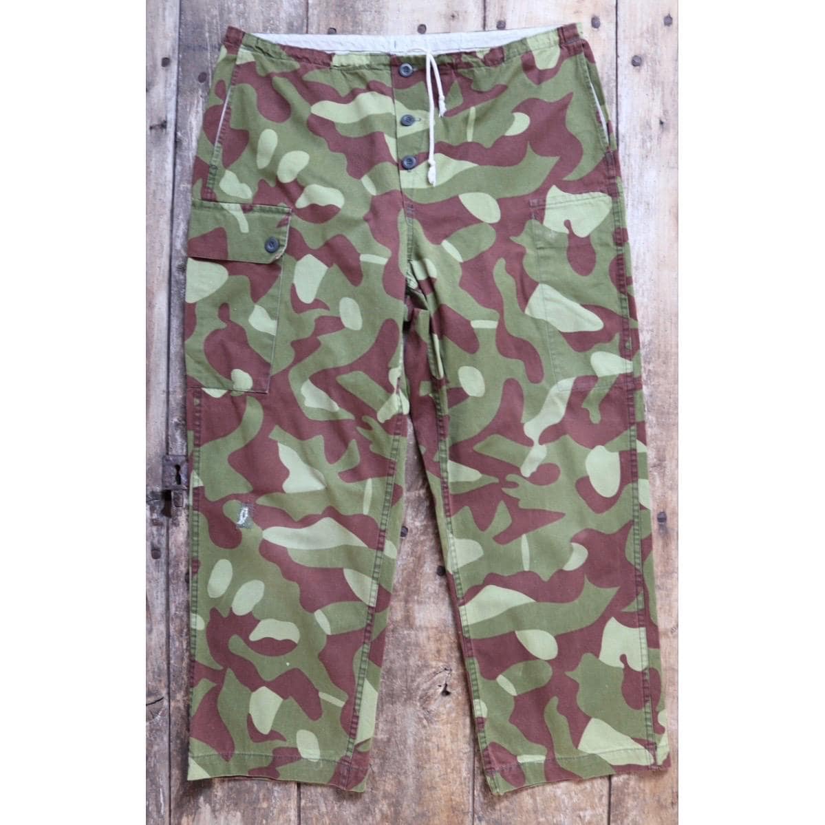 Vintage 1990s Finnish M62 camo trousers - windproof paratrooper pants - 40” x 27”
