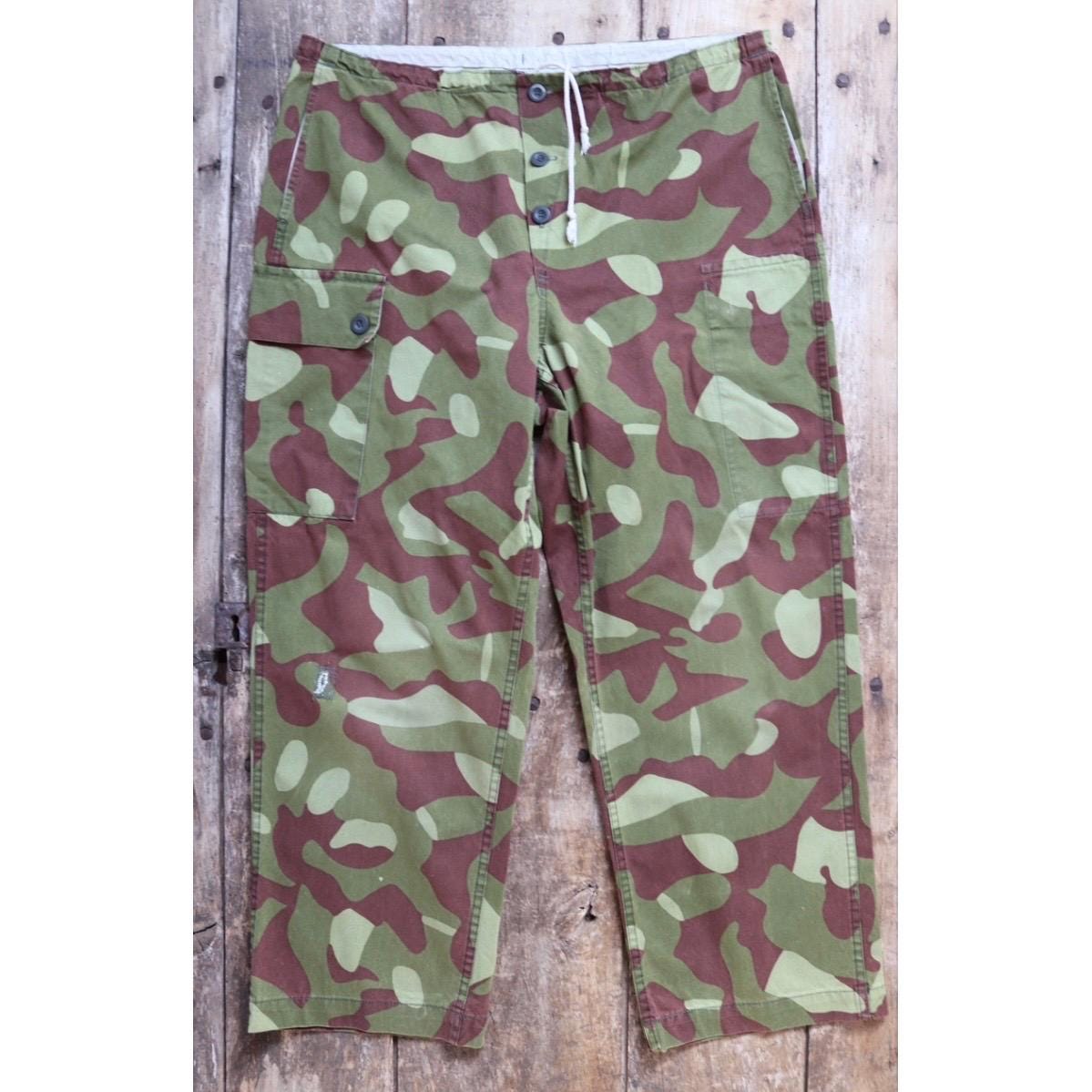 Vintage 1990s Finnish M62 camo trousers - windproof paratrooper pants - 40” x 27”