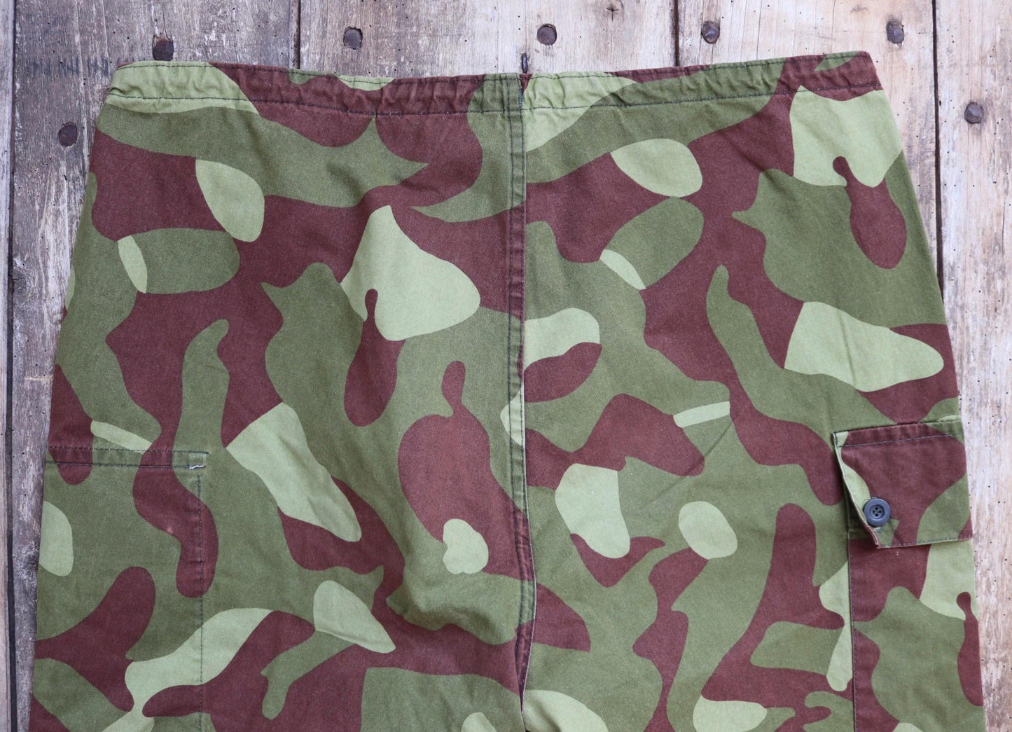 Vintage 1990s Finnish M62 camo trousers - windproof paratrooper pants - 40” x 27”