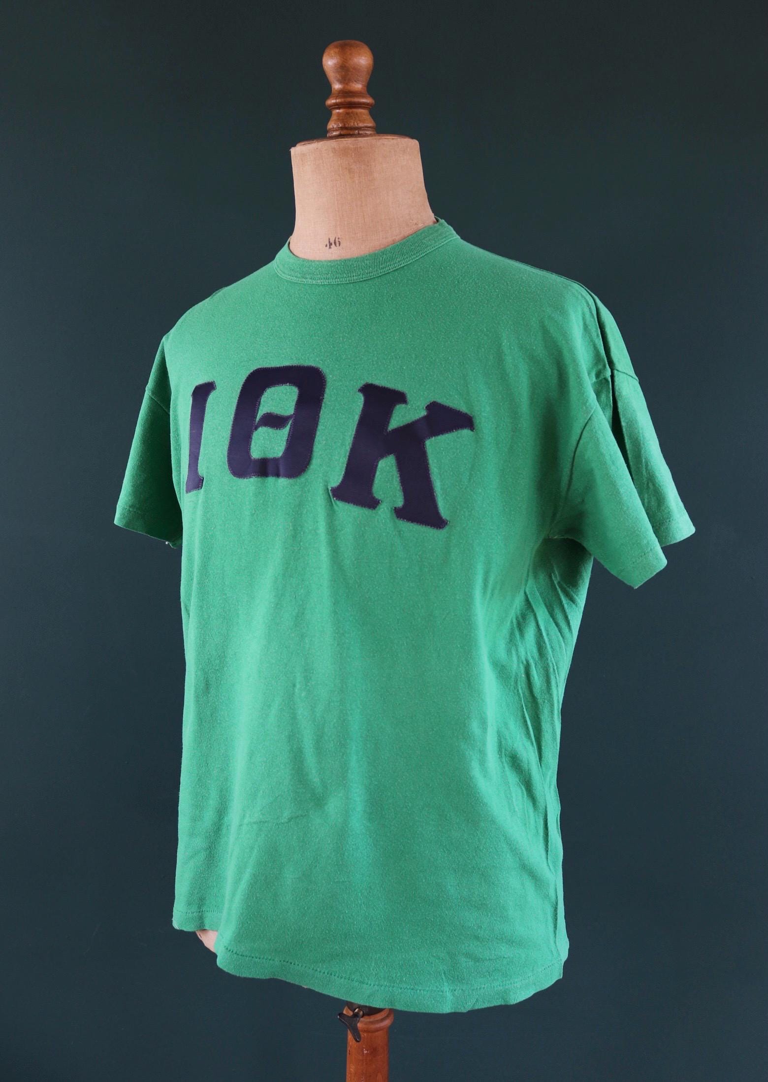 Vintage 1980s green Greek letters t shirt - sorority sportswear - football tee - 45” chest