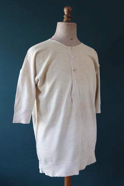 Vintage 1940s wool undershirt - WW2 clothing - Henley top - thermal layer - 44" chest