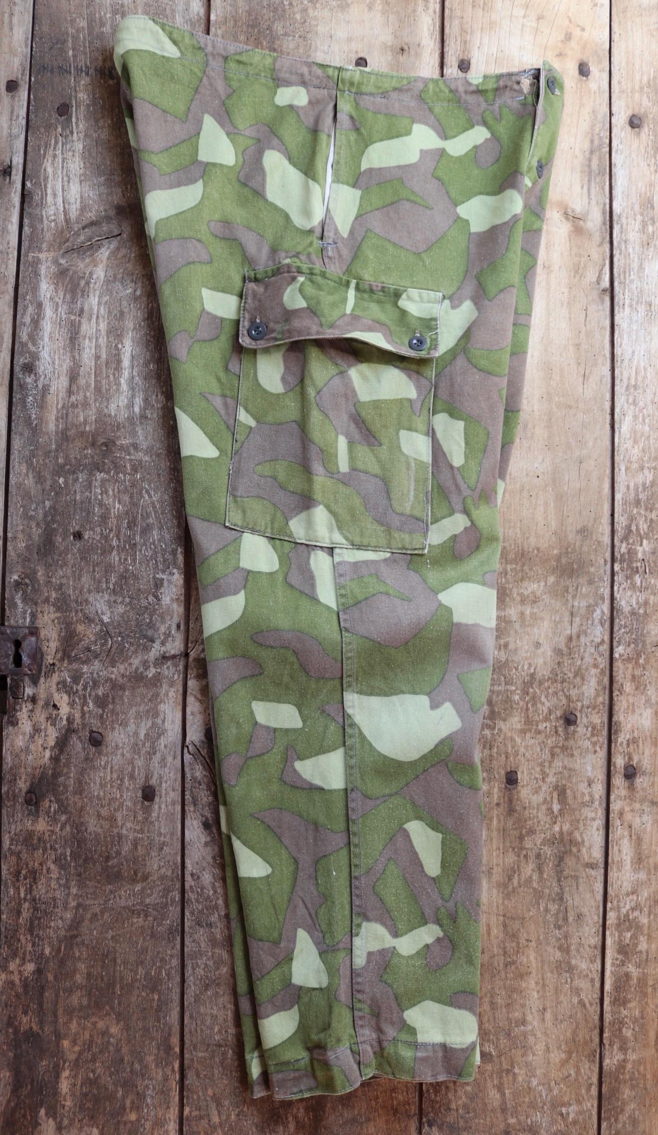 Vintage 1960s Finnish M62 camo trousers - windproof paratrooper pants - 37” x 29”