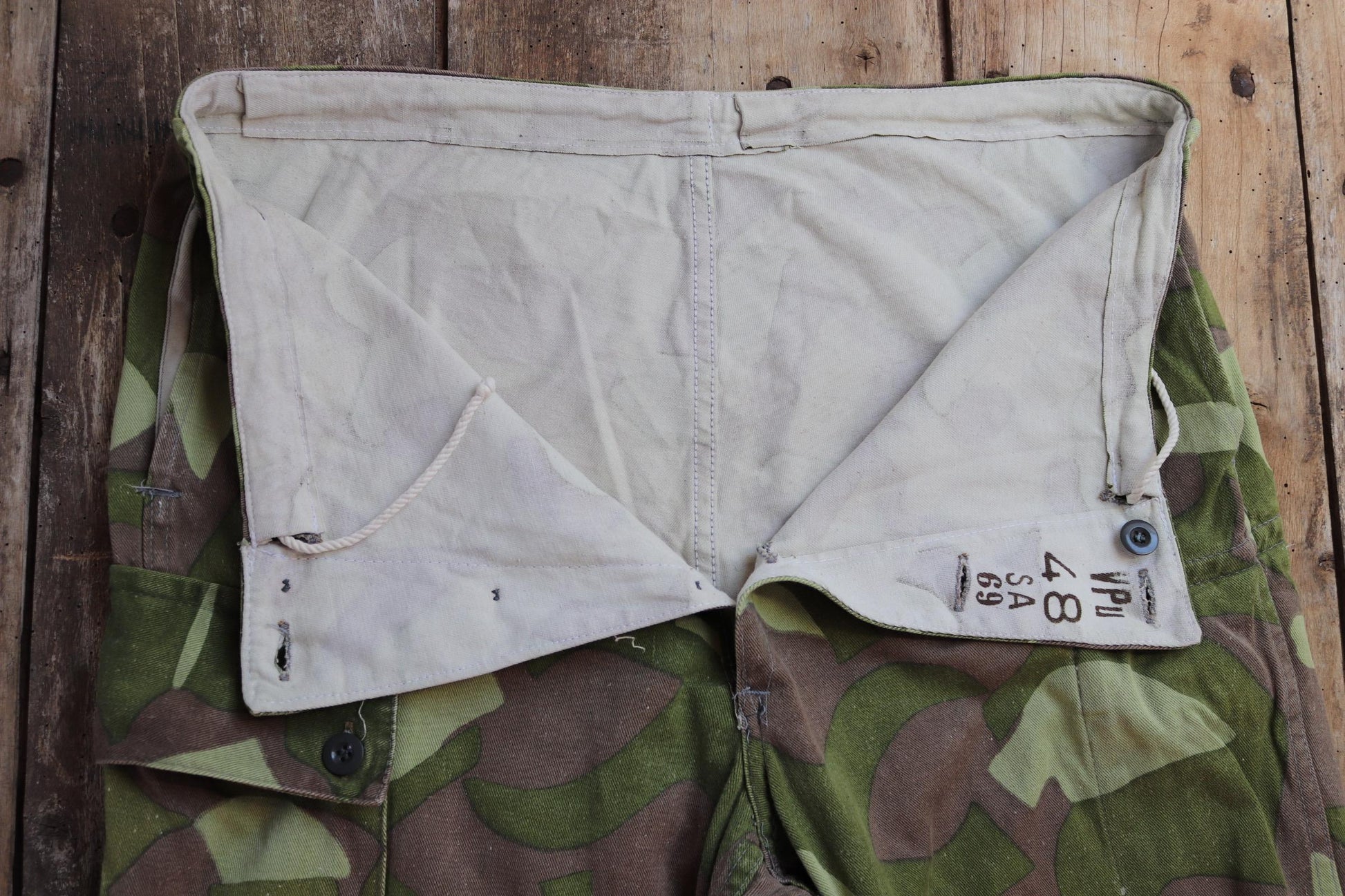 Vintage 1960s Finnish M62 camo trousers - windproof paratrooper pants - 37” x 29”