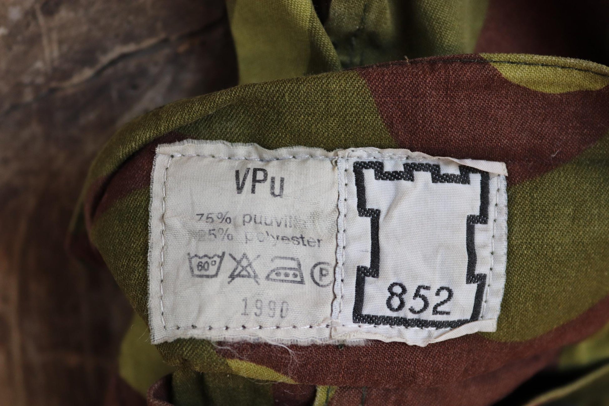 Vintage 1990s Finnish M62 camo trousers - windproof paratrooper pants - 38” x 28”