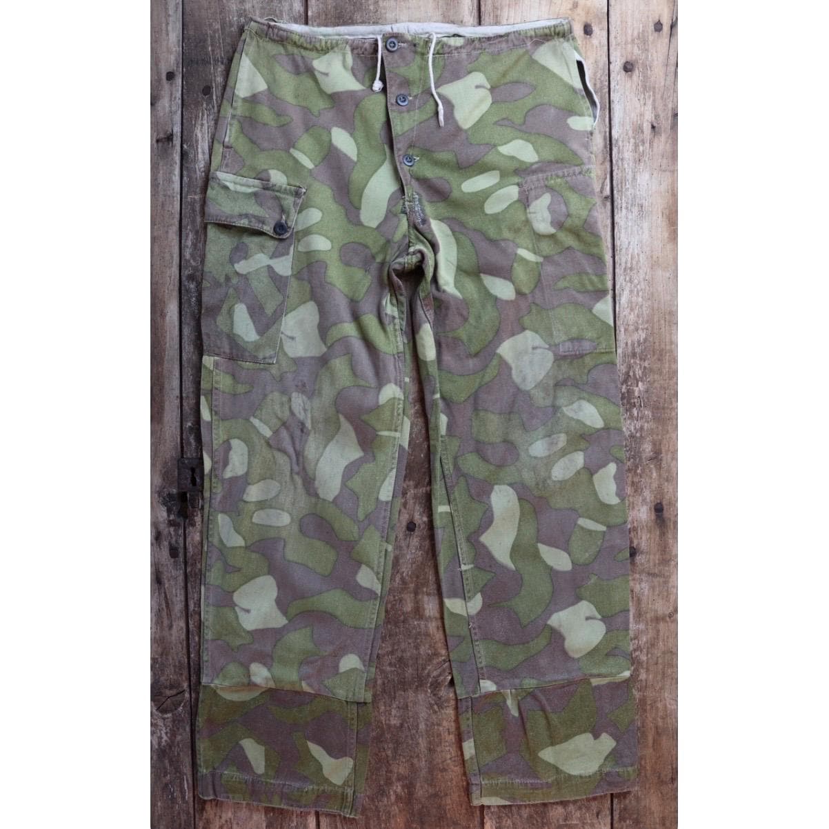 Vintage 1960s Finnish M62 camo trousers - windproof paratrooper pants - 36” x 33”