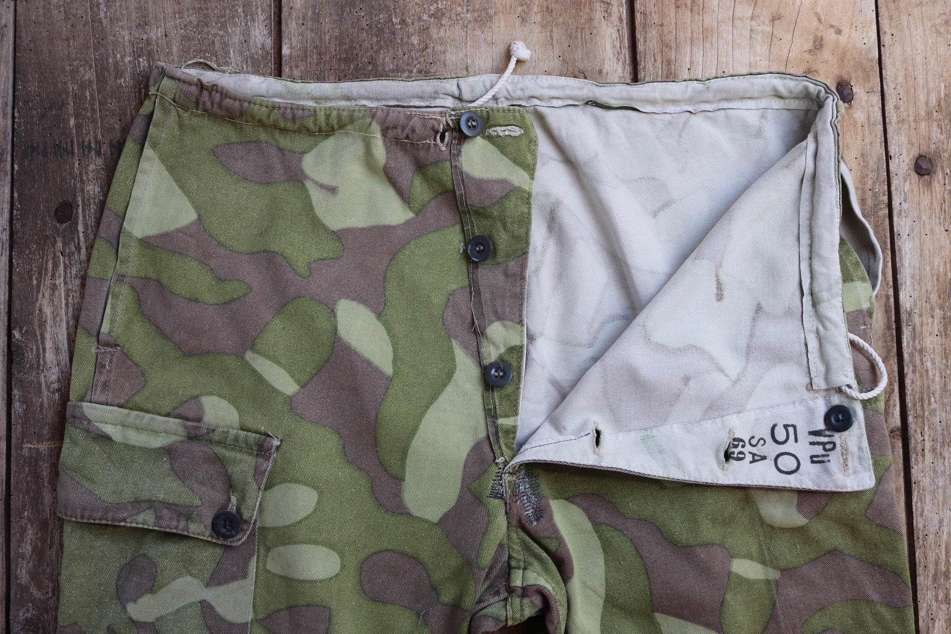 Vintage 1960s Finnish M62 camo trousers - windproof paratrooper pants - 36” x 33”
