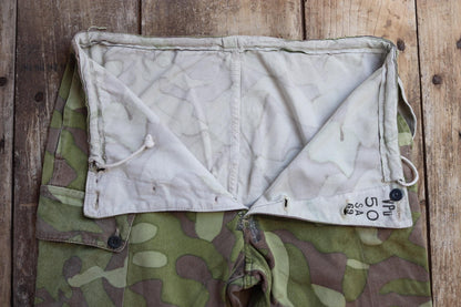 Vintage 1960s Finnish M62 camo trousers - windproof paratrooper pants - 36” x 33”