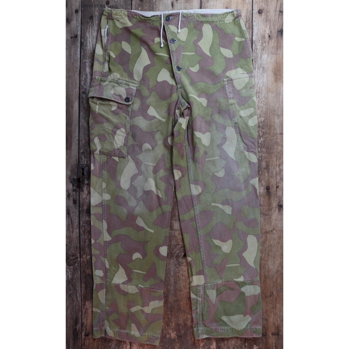 Vintage 1970s Finnish M62 camo trousers - windproof paratrooper pants - 38” x 35”