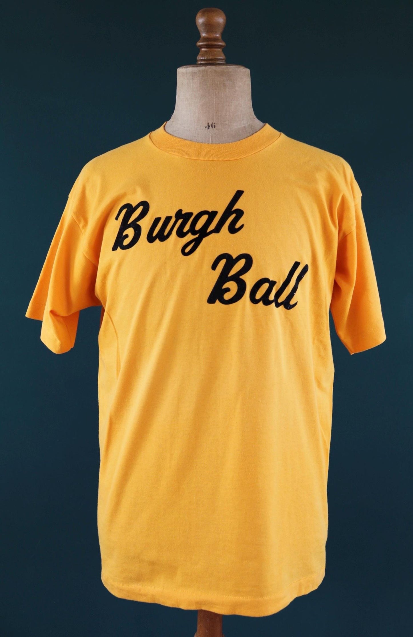 Vintage 1990s single stitch t shirt - golden yellow tee - flock print - 44” chest