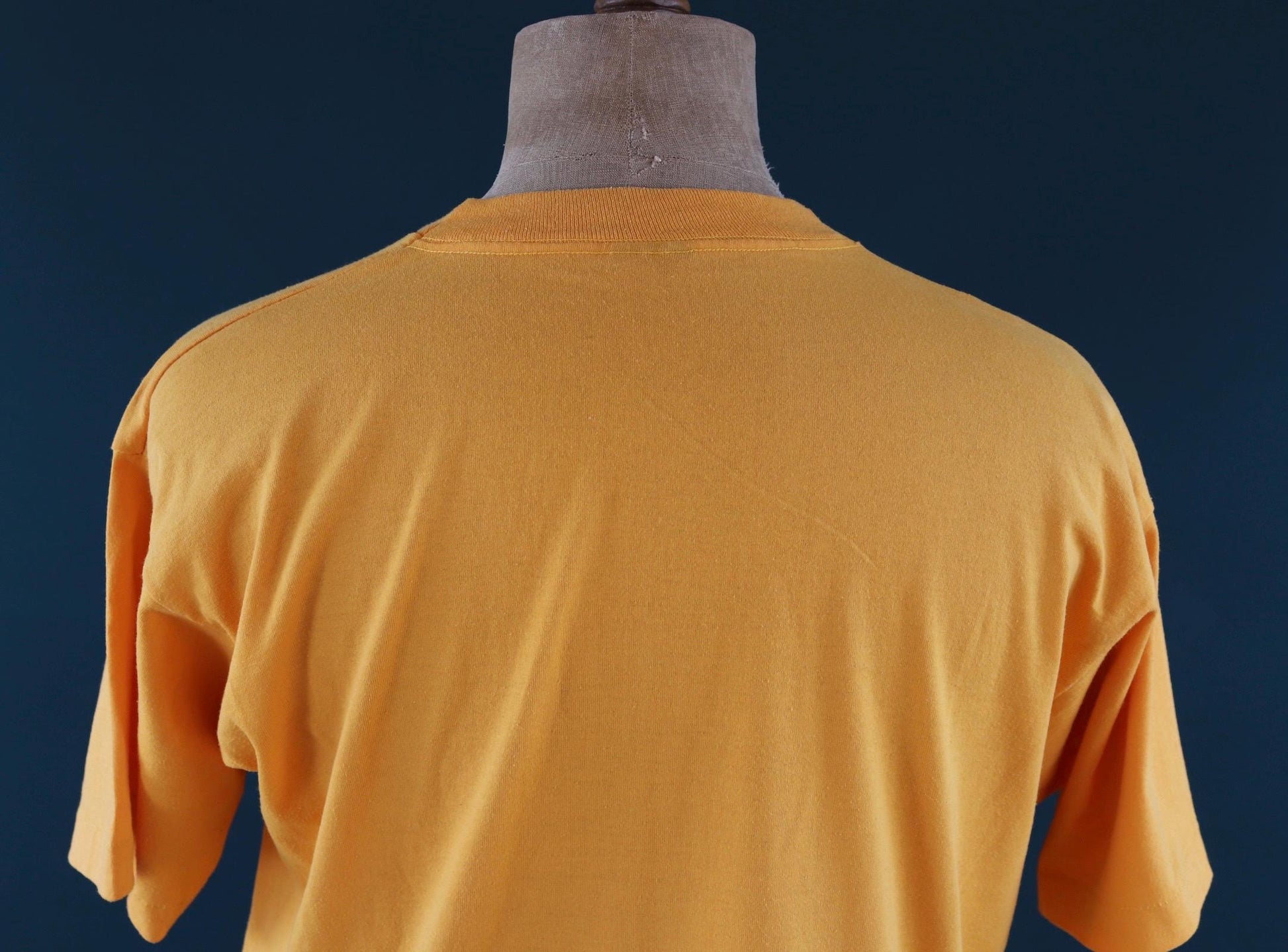 Vintage 1990s single stitch t shirt - golden yellow tee - flock print - 44” chest