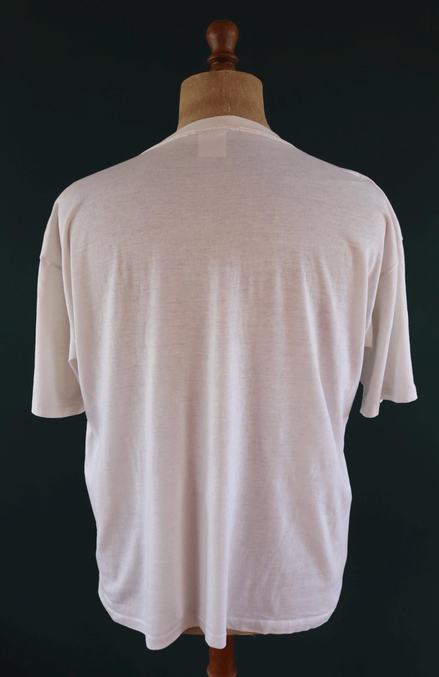 Vintage 1980s Snoopy t shirt - Peanuts print tee - dads need rest - 46” chest