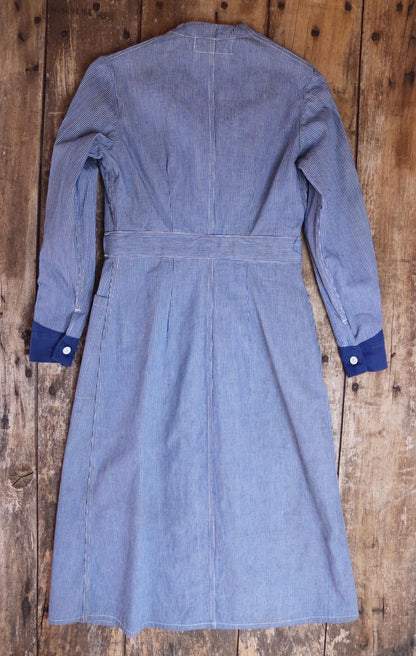 Vintage 1940s deadstock womens forecourt overall dress - Beacon British workwear - rare petrolania - Esso patch - 38” chest