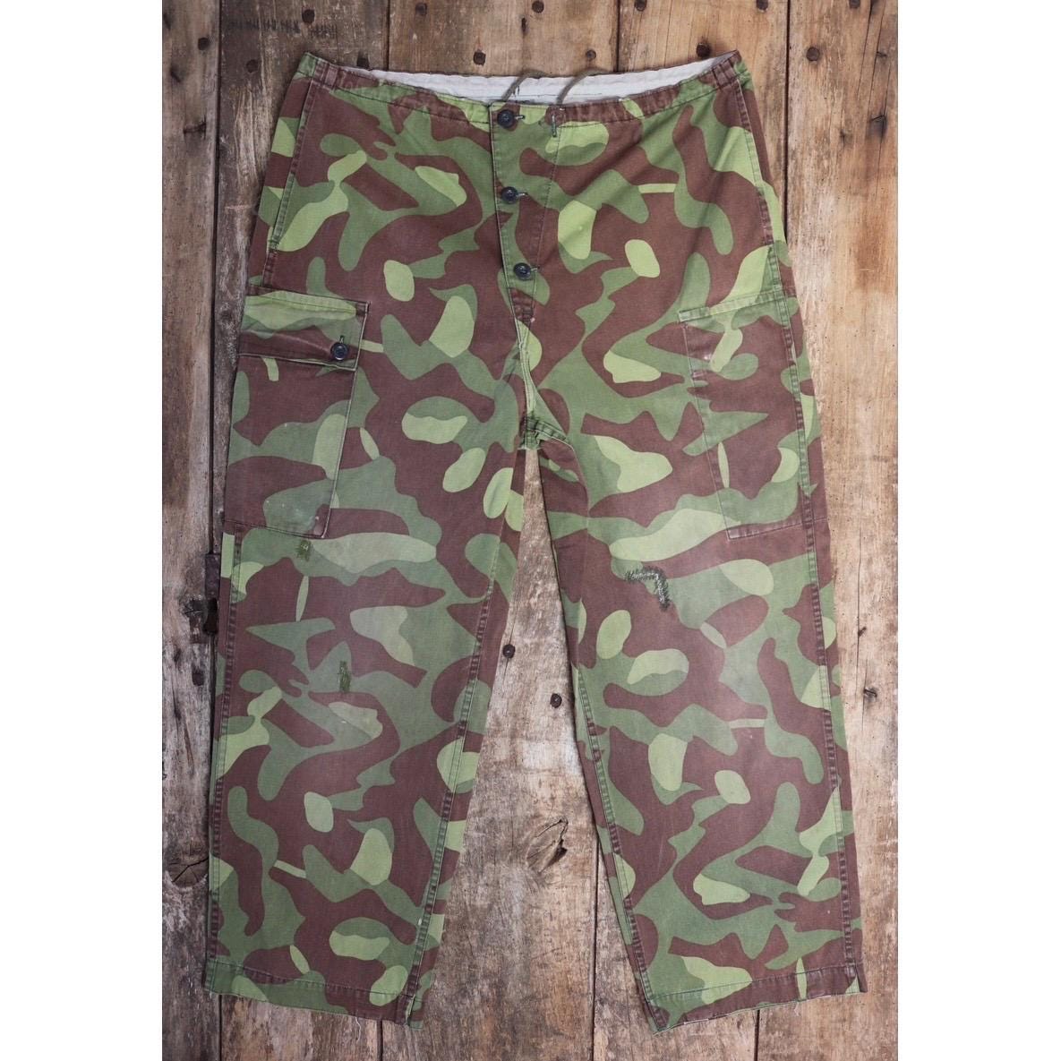 Vintage 1980s Finnish M62 camo trousers - windproof paratrooper pants - 38” x 28”