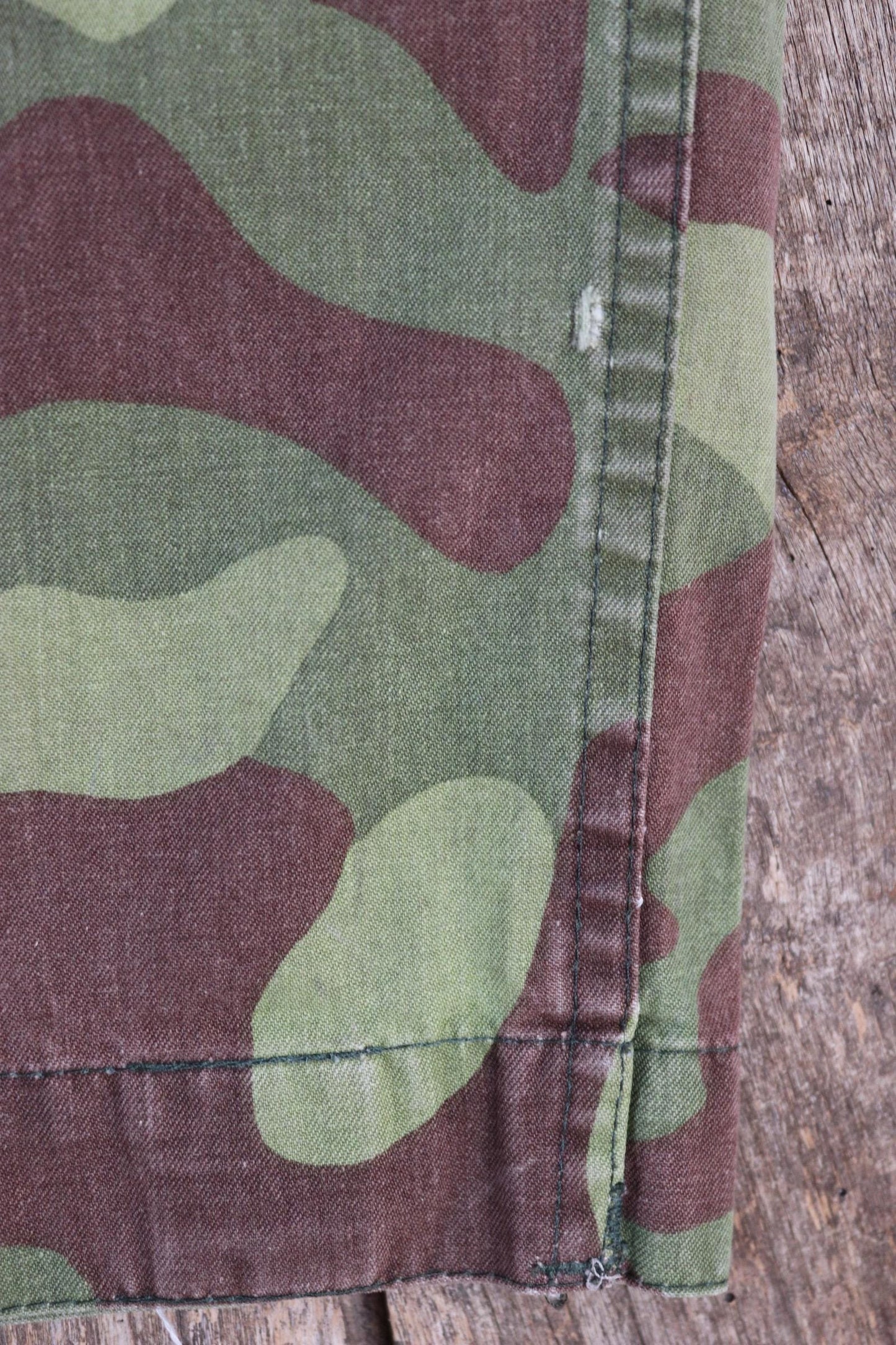 Vintage 1980s Finnish M62 camo trousers - windproof paratrooper pants - 38” x 28”