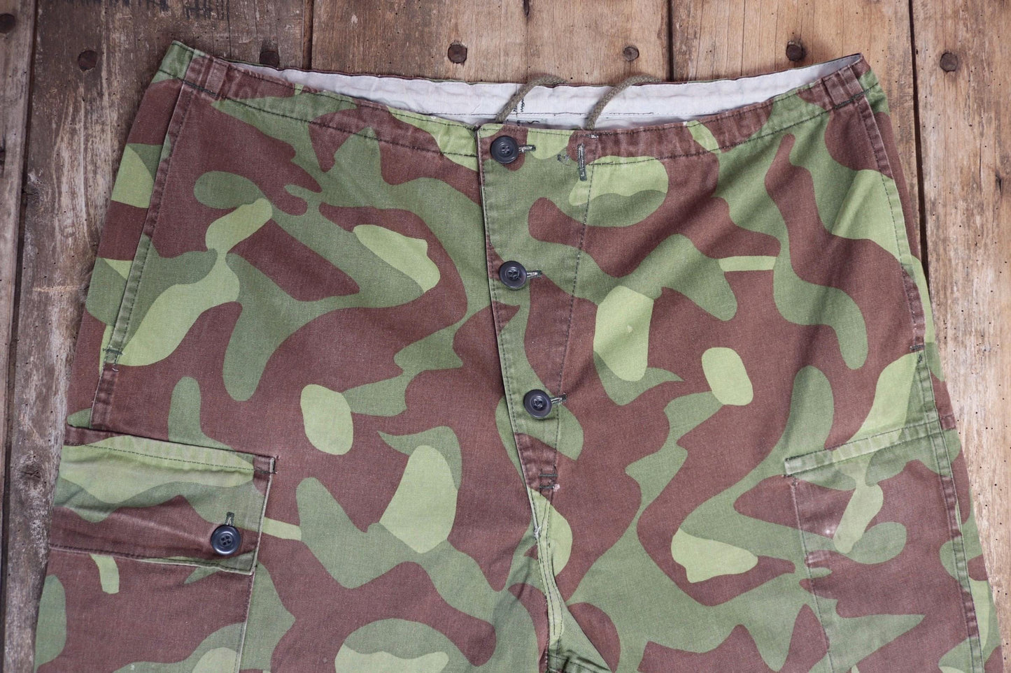 Vintage 1980s Finnish M62 camo trousers - windproof paratrooper pants - 38” x 28”