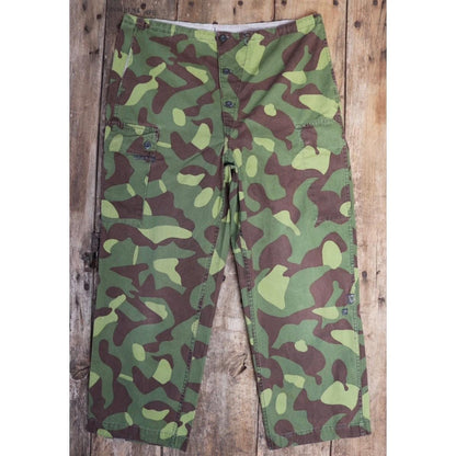 Vintage 1980s Finnish M62 camo trousers - windproof paratrooper pants - 40” x 28”