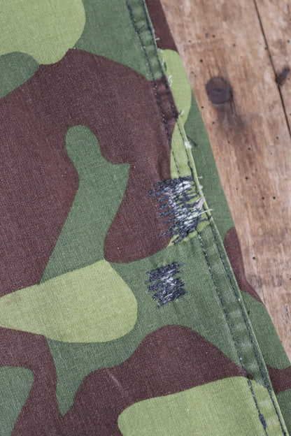 Vintage 1980s Finnish M62 camo trousers - windproof paratrooper pants - 40” x 28”