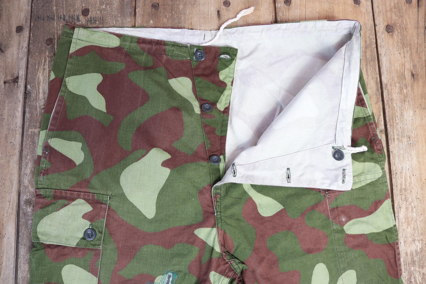 Vintage 1980s Finnish M62 camo trousers - windproof paratrooper pants - 38” x 29”