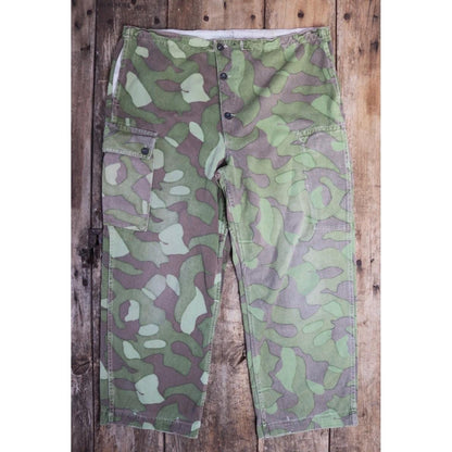 Vintage 1960s Finnish M62 camo trousers - windproof paratrooper pants - 41” x 27”