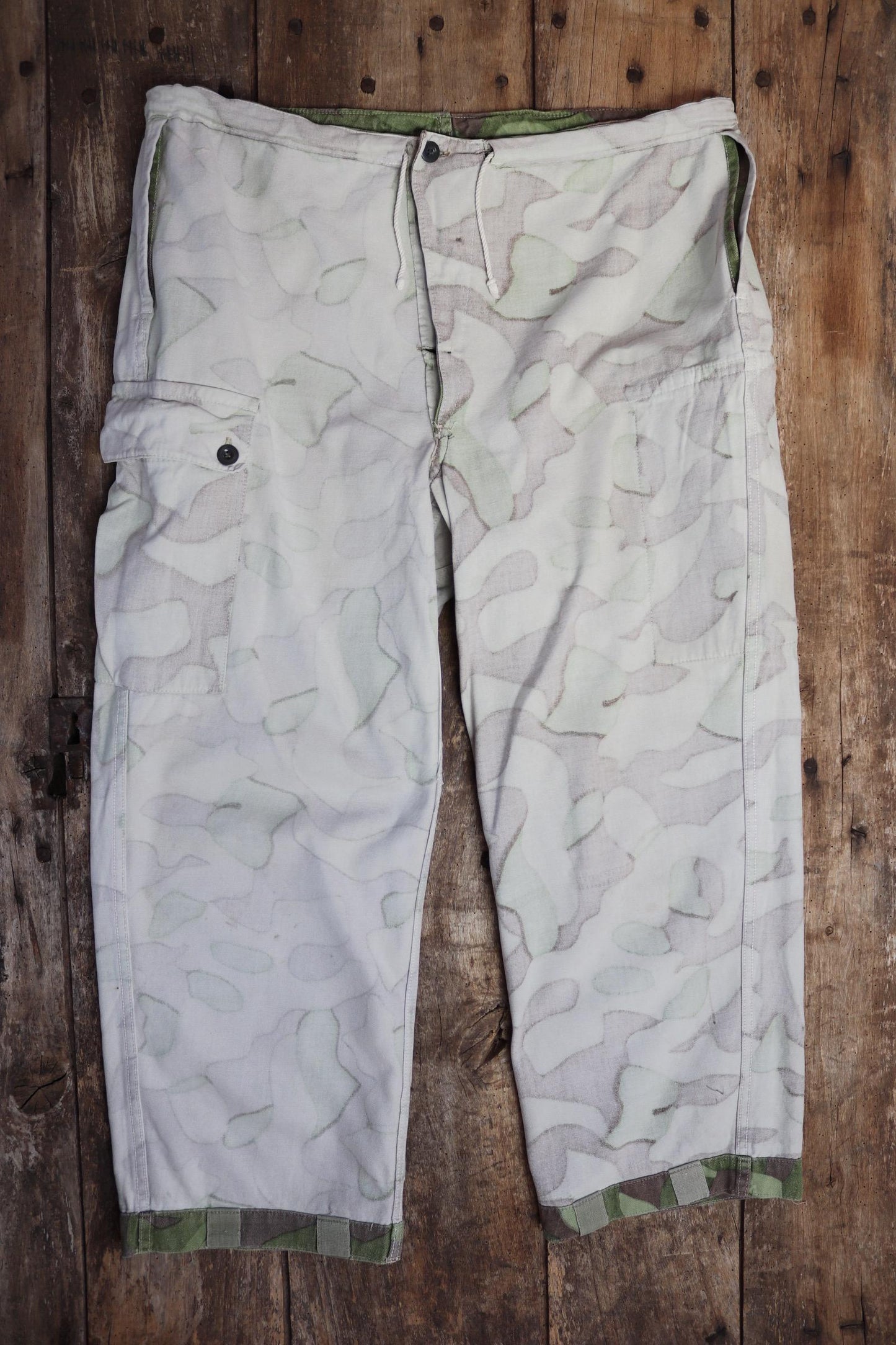 Vintage 1960s Finnish M62 camo trousers - windproof paratrooper pants - 41” x 27”
