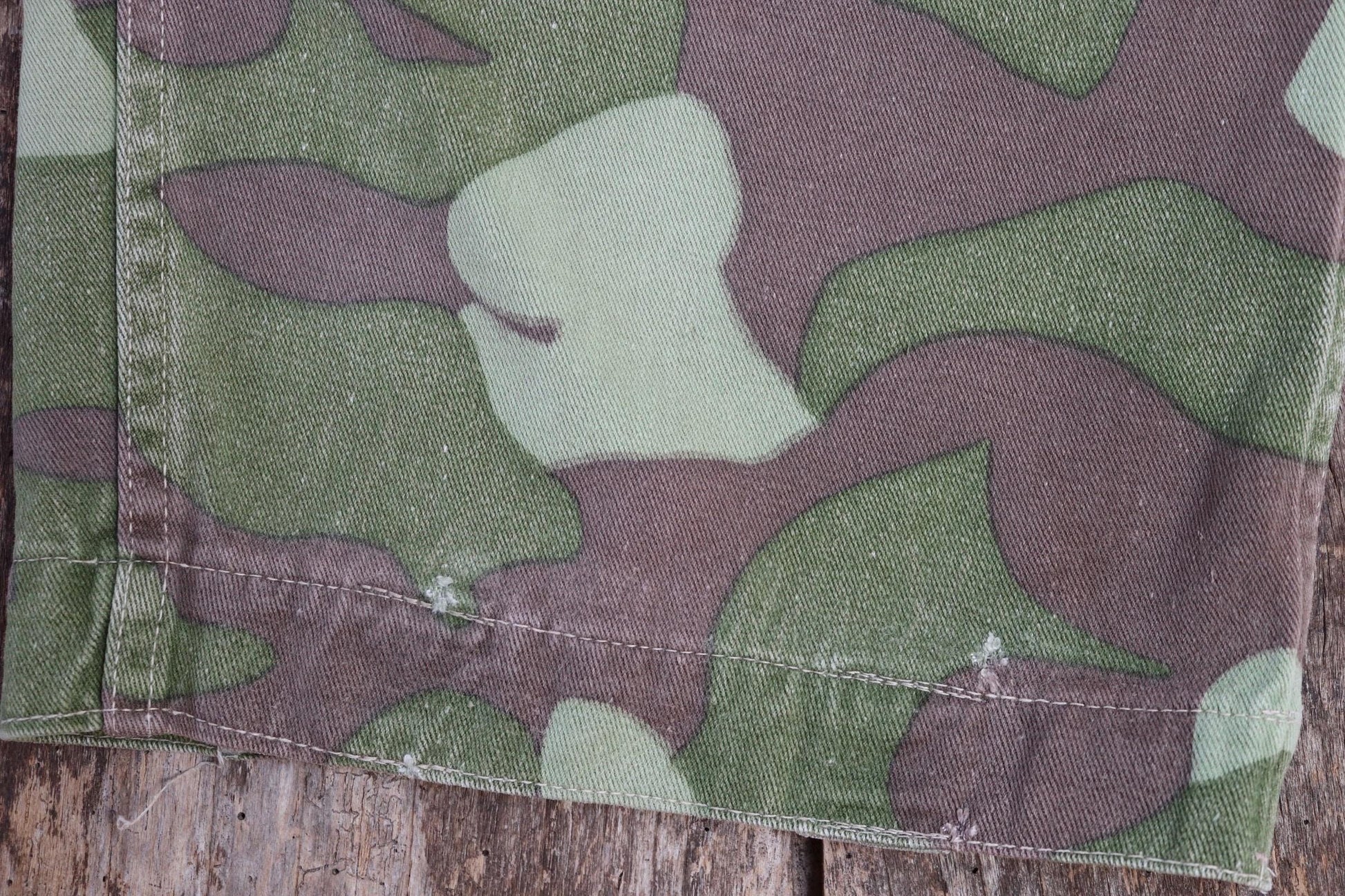 Vintage 1960s Finnish M62 camo trousers - windproof paratrooper pants - 41” x 27”