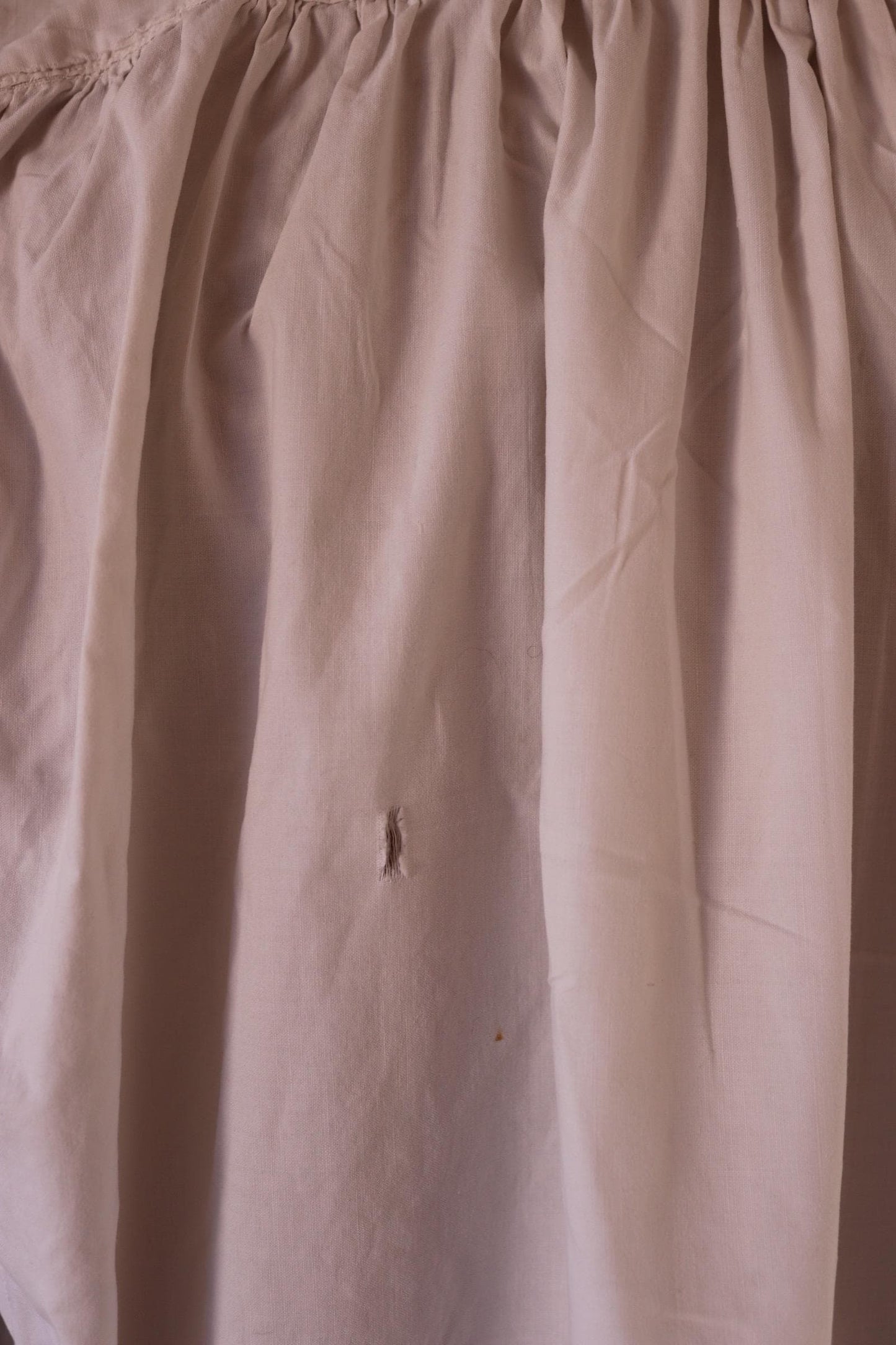 Antique 1800s Victorian white cotton nightgown - vintage 1900s dress - cottagecore - broderie Anglais - 56” chest