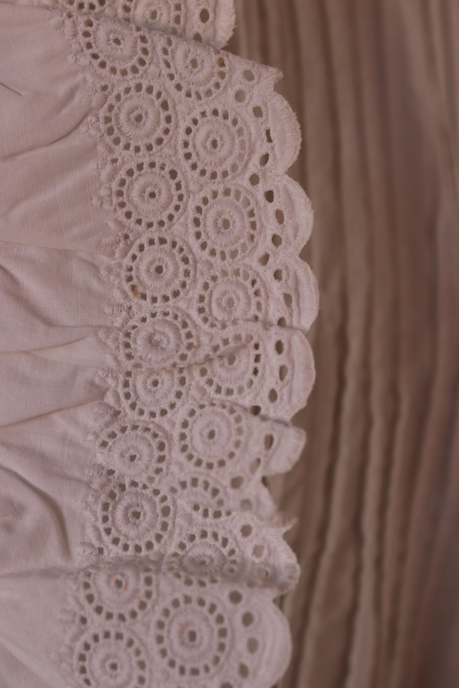 Antique 1800s Victorian white cotton nightgown - vintage 1900s dress - cottagecore - broderie Anglais - 56” chest